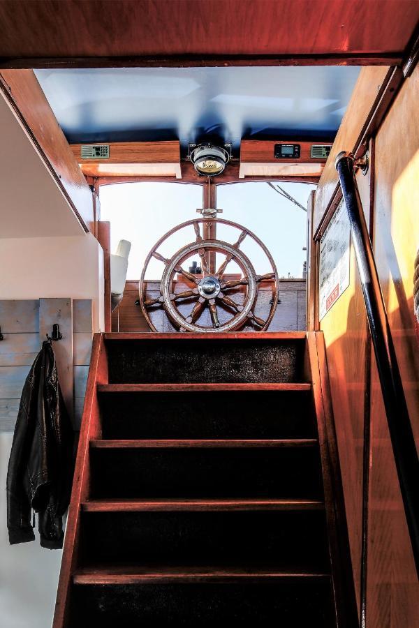 B&B Woonschip Robbedoes Amersfoort Exterior foto